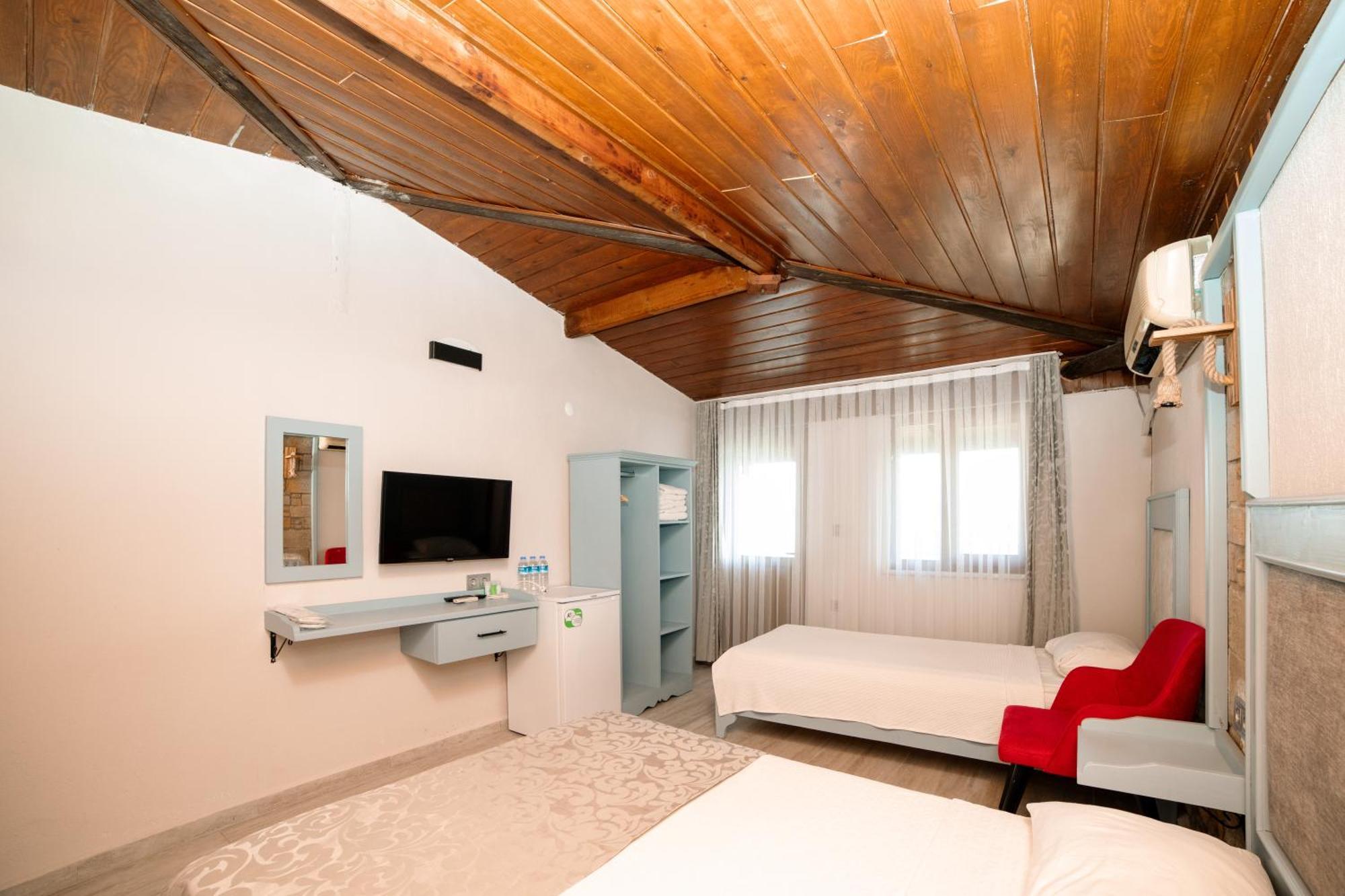 Yakamoz Hotel Goekceada İmroz Exterior foto
